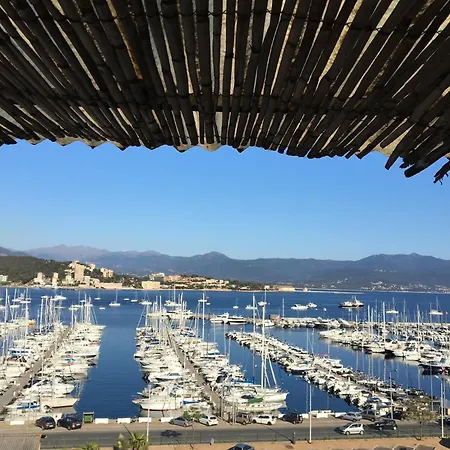 Magnifique F3 Equipe Avec Vue Panoramique